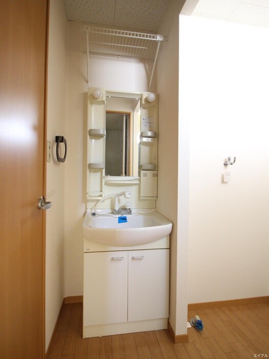 物件内観写真11　(洗面)