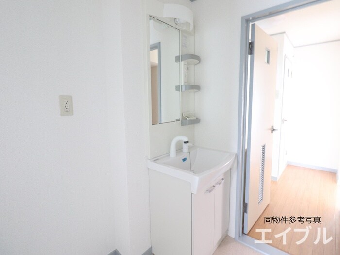 物件内観写真11　(洗面)