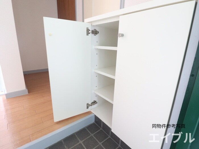 物件内観写真16　(靴箱)