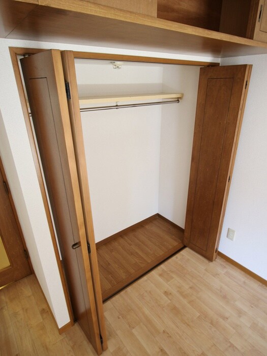 物件内観写真12　(収納)