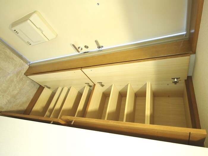 物件内観写真15　(靴箱)