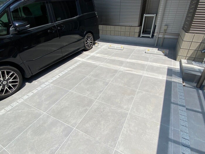 物件外観写真5　(駐車場)