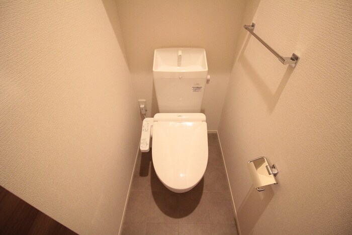 物件内観写真10　(トイレ)