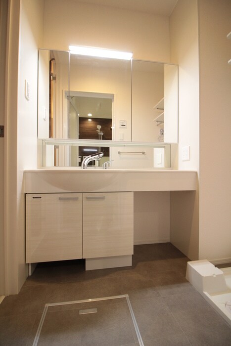 物件内観写真11　(洗面)