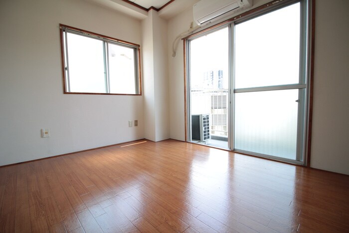 物件内観写真5　(居室)