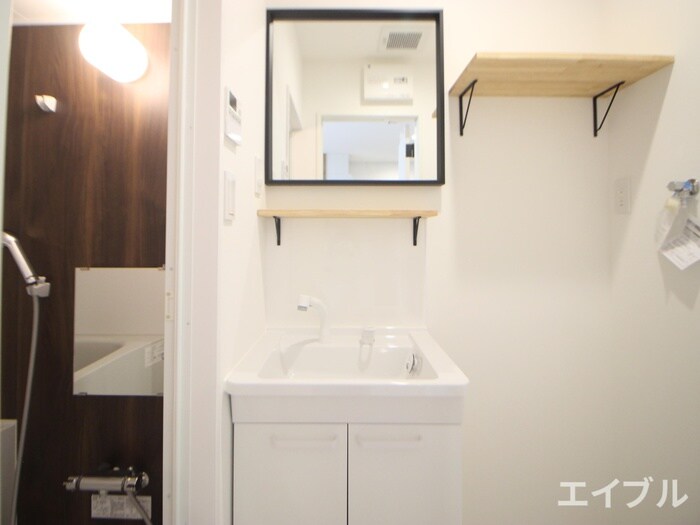 物件内観写真11　(洗面)