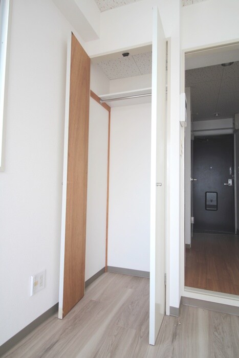 物件内観写真12　(収納)