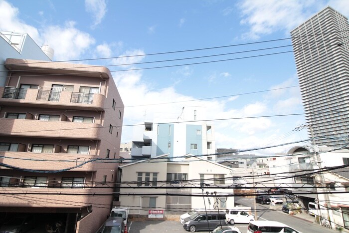 物件内観写真14　(室内からの展望)