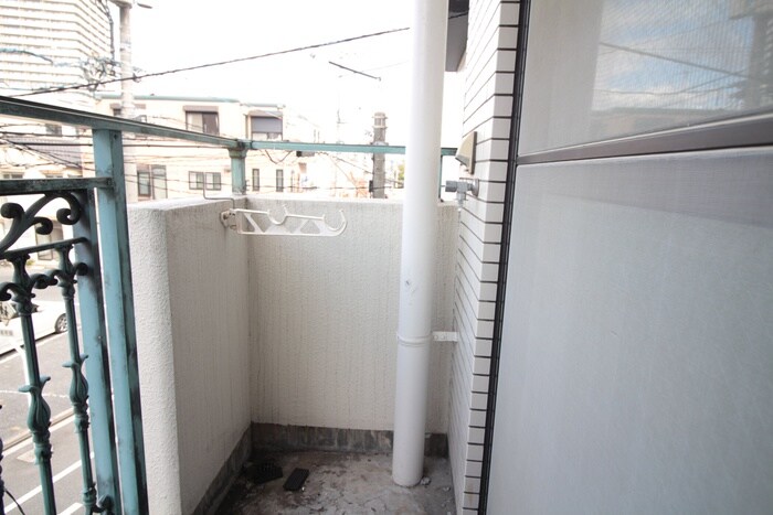 物件内観写真16　(洗濯機置場)