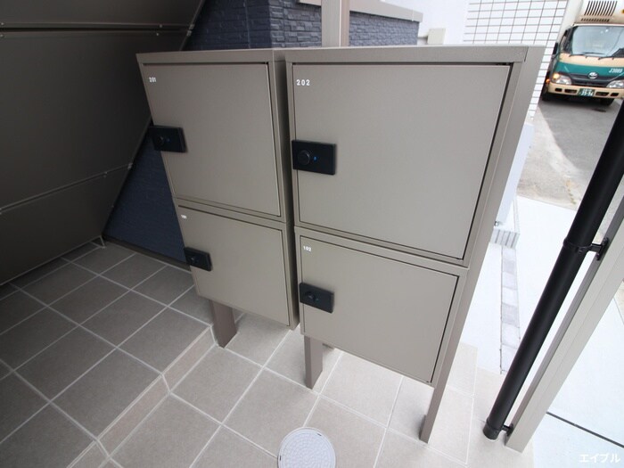 物件外観写真4　(建物設備)