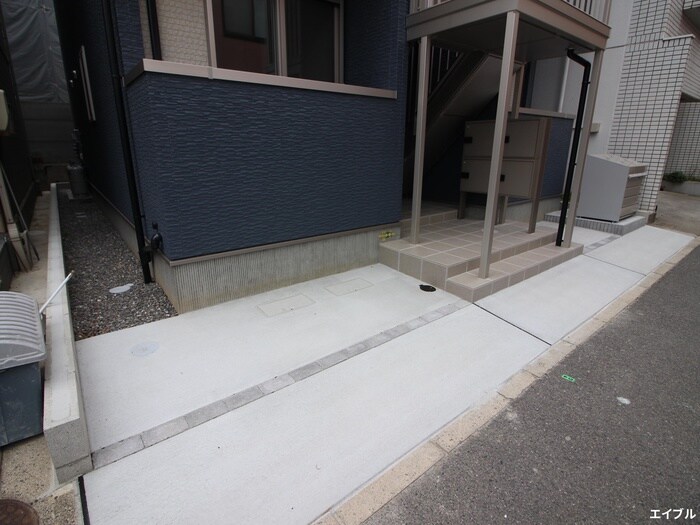 物件外観写真6　(駐輪場)