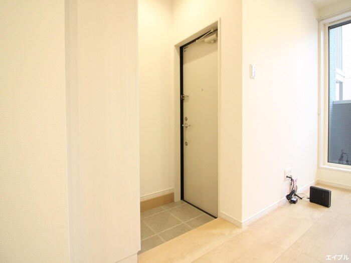 物件内観写真18　(玄関)