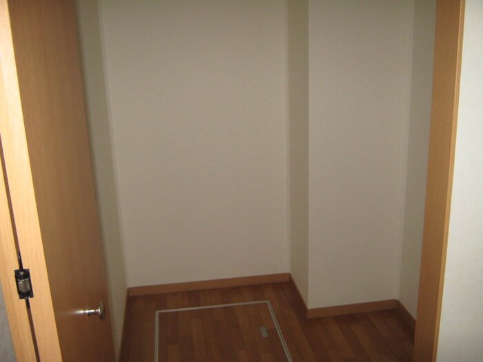 物件内観写真12　(収納)