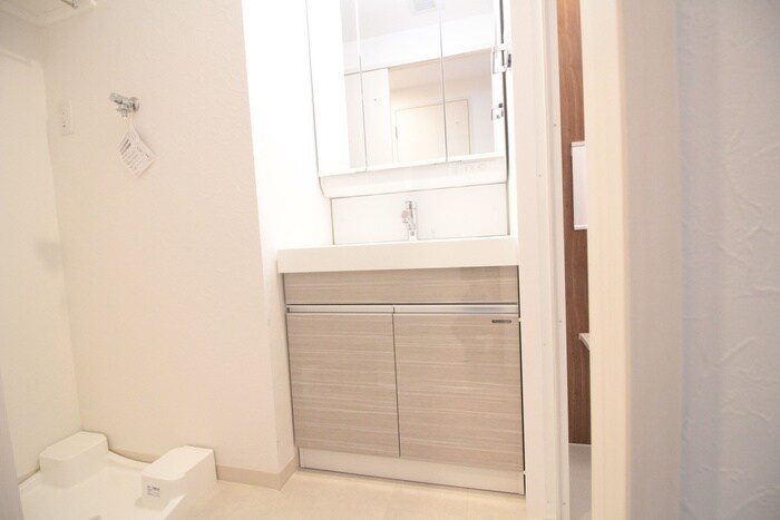 物件内観写真9　(洗面)