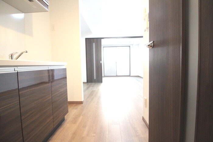 物件内観写真14　(室内からの展望)