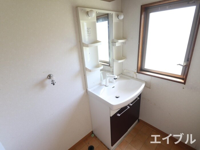 物件内観写真10　(洗面)