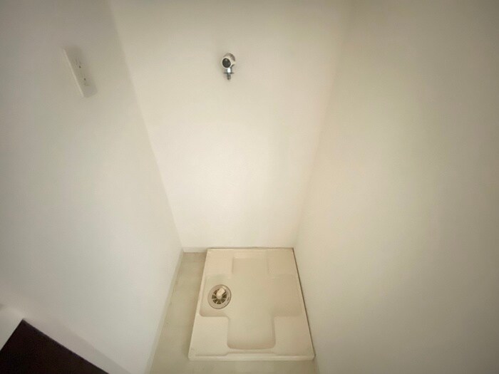 物件内観写真15　(洗濯機置場)