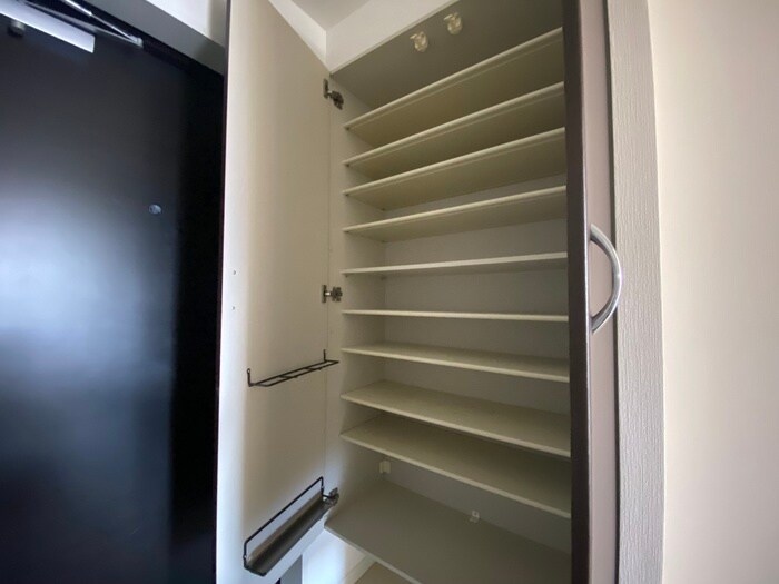 物件内観写真17　(靴箱)