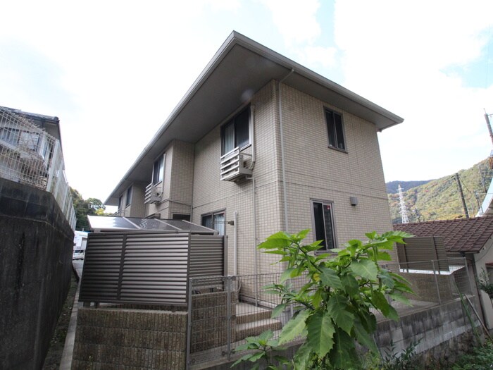 物件外観写真4　(外観写真)