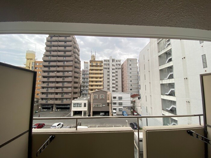 物件内観写真13　(室内からの展望)