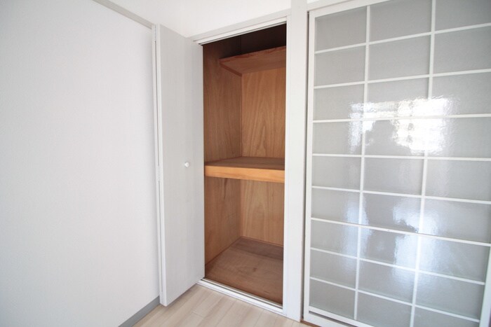 物件内観写真16　(収納)