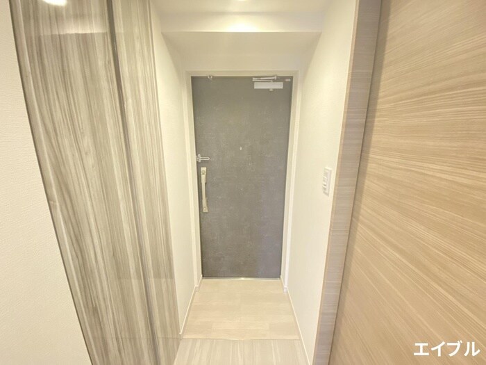 物件内観写真13　(玄関)