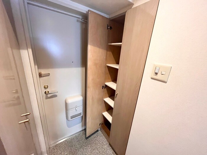 物件内観写真14　(靴箱)