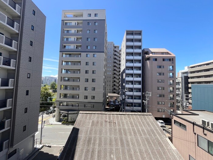 物件内観写真15　(室内からの展望)