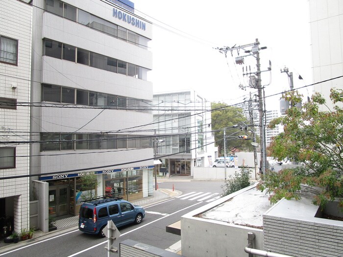 物件内観写真16　(室内からの展望)