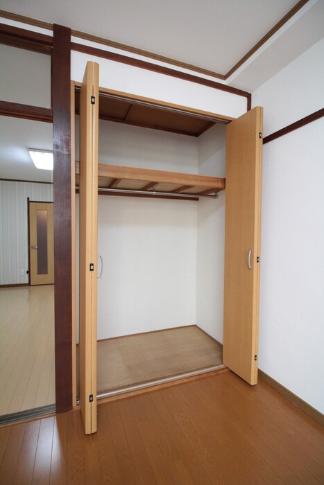 物件内観写真13　(収納)