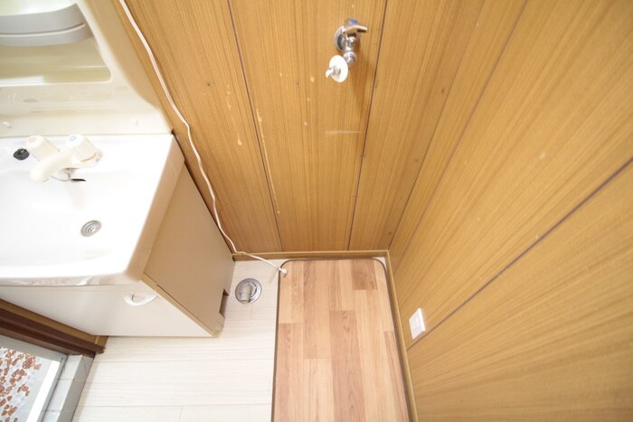 物件内観写真19　(洗濯機置場)