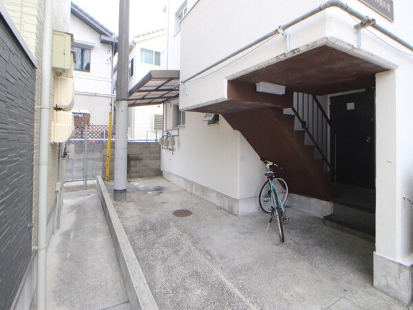 バイク置き場