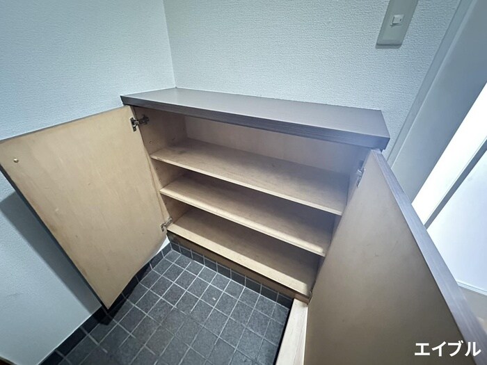 物件内観写真15　(靴箱)