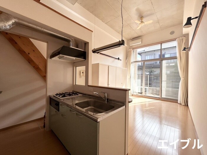 物件内観写真8　(居室)