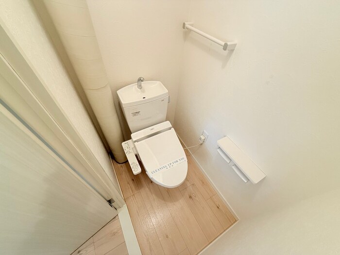 物件内観写真10　(トイレ)