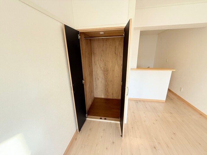 物件内観写真12　(収納)