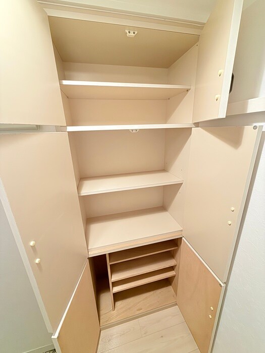物件内観写真13　(靴箱)