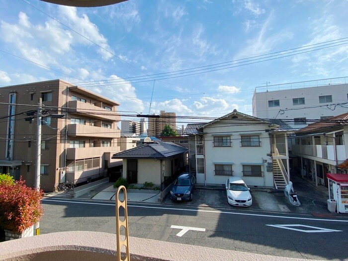 物件内観写真15　(室内からの展望)