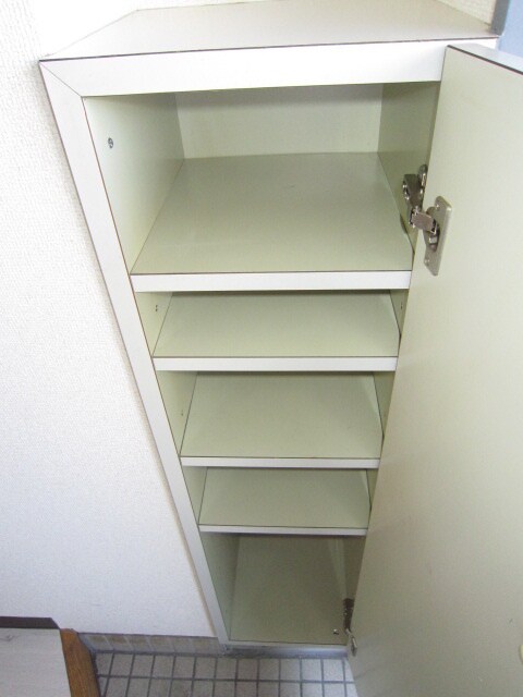 物件内観写真11　(靴箱)