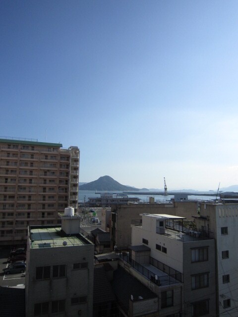 物件内観写真16　(室内からの展望)