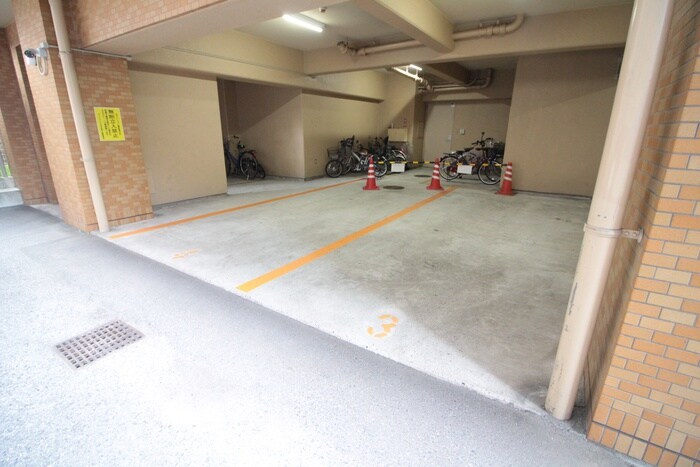 物件外観写真6　(駐輪場)