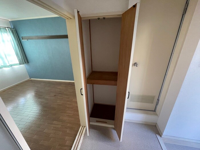 物件内観写真13　(靴箱)