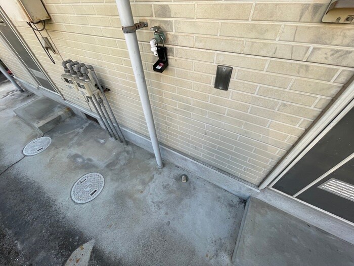 物件内観写真14　(洗濯機置場)