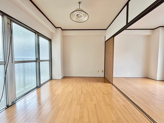 物件内観写真10　(居室)