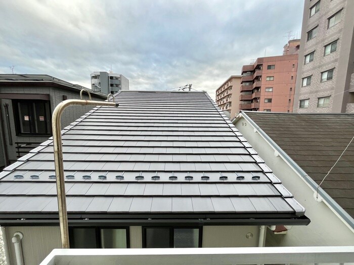 物件内観写真20　(室内からの展望)