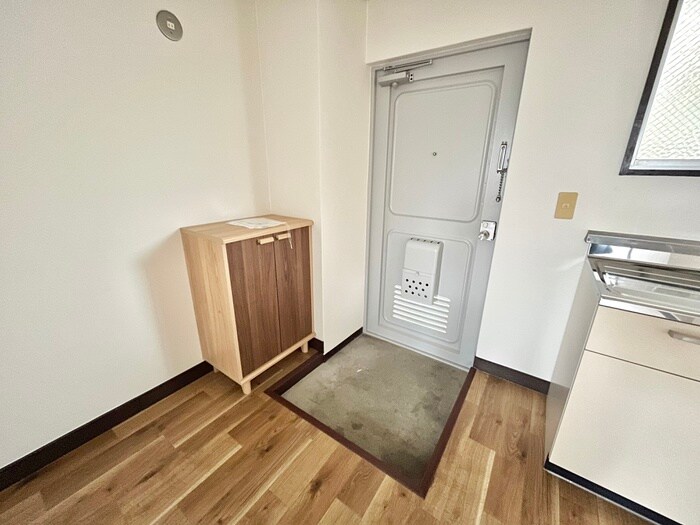 物件内観写真21　(玄関)