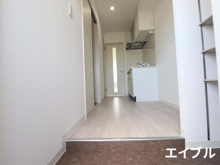 物件内観写真15　(玄関)