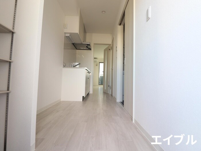 物件内観写真15　(玄関)