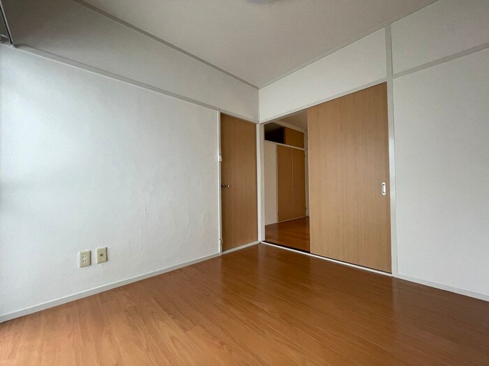 物件内観写真16　(内観写真)