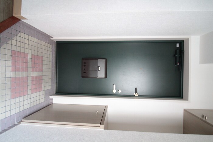 物件内観写真12　(玄関)